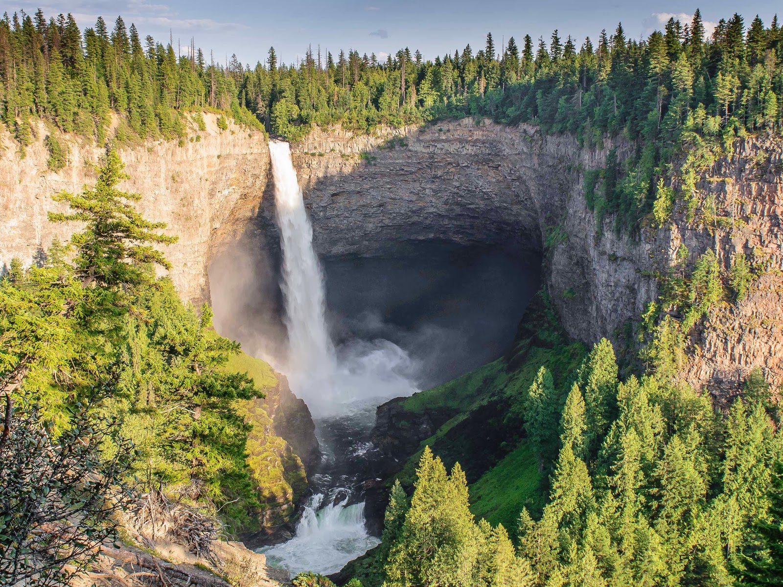 Helmcken Falls